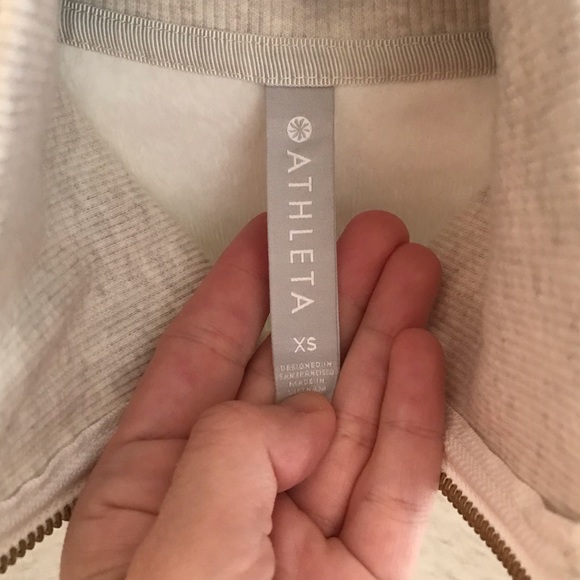 Athleta pullover oatmeal NEW XS - Picture 3 of 3